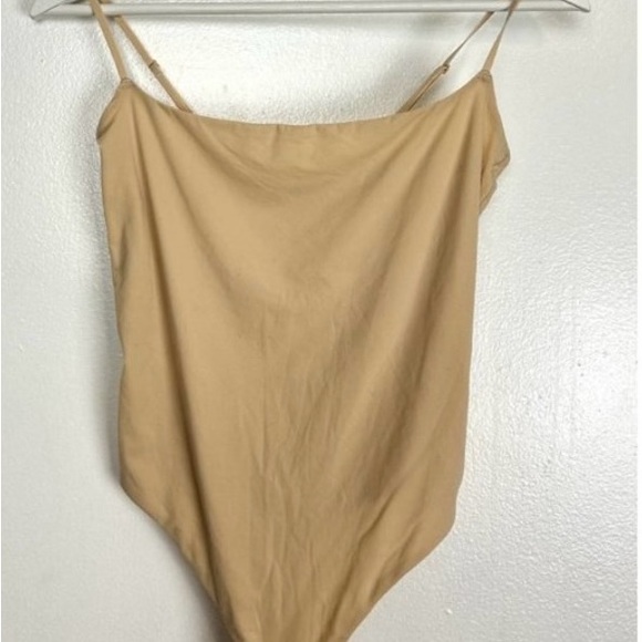 SKIMS Fits Everybody Cami Thong Bodysuit in Sand Size Large - Picture 2 of 6